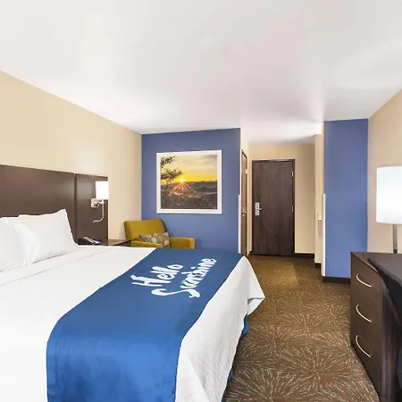 Days Inn & Suites By Wyndham East Flagstaff-3