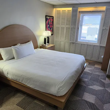 Miami International Airport Hotel-2