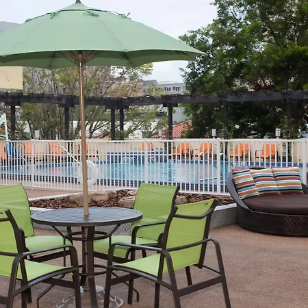 Courtyard Miami Coral Gables-3