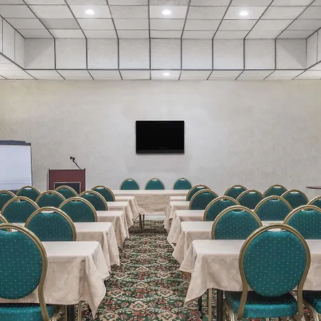 Howard Johnson By Wyndham Saugerties-3