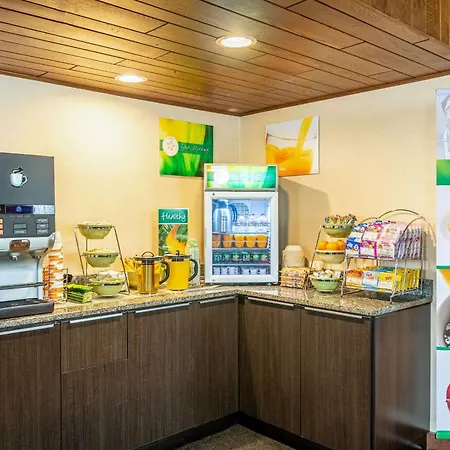 Quality Inn & Suites-2