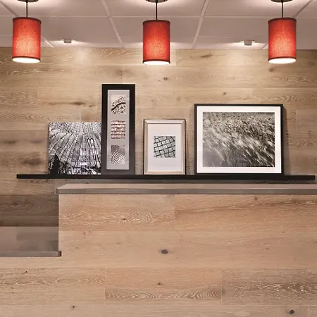 Country Inn & Suites By Radisson, Northfield, Mn-3