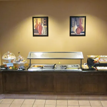 Quality Suites Lake Wright - Norfolk Airport-3