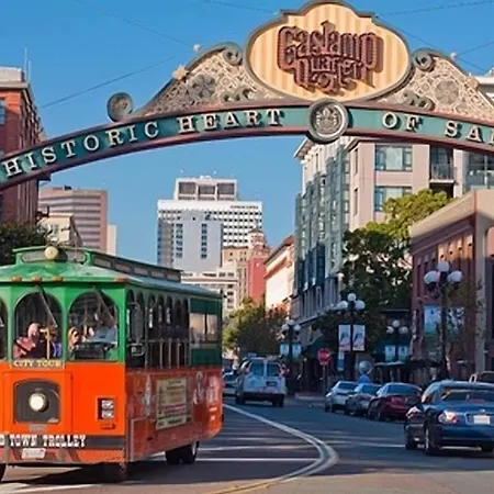 Downtown San Diego Lodge-3