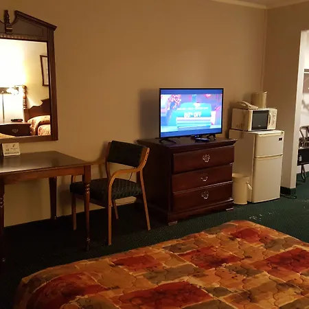 Rapids Inn & Suites-2