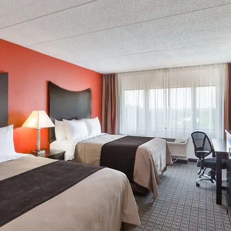Clarion Hotel & Suites BWI Airport North-3