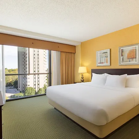 University Plaza Hotel-3