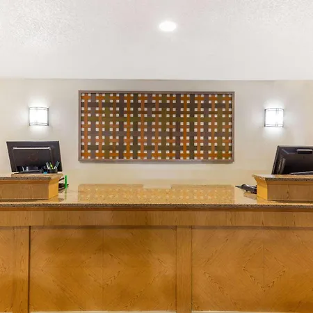 La Quinta By Wyndham Redding-2