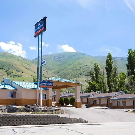 Howard Johnson By Wyndham Brigham City-3