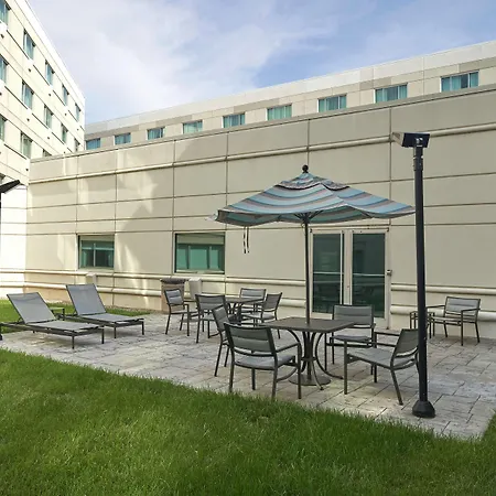 Hilton Cincinnati Airport-2