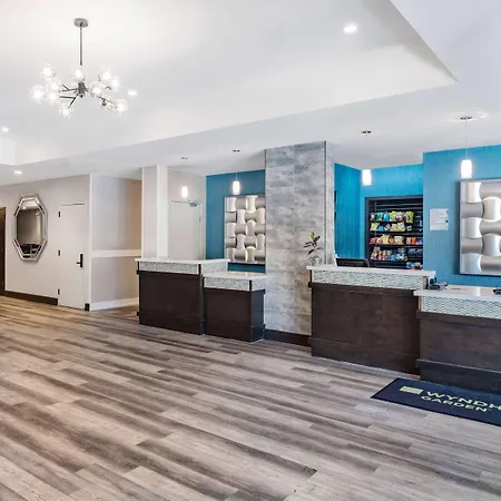 Wyndham Garden Kenosha Harborside-3
