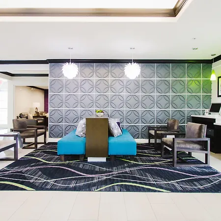 Palacio Royale Inn Signature Katy-2