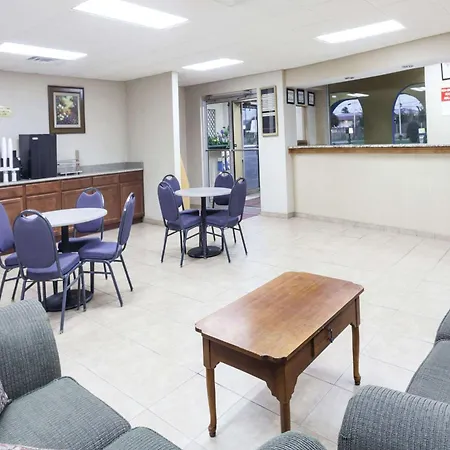 Knights Inn Murfreesboro-2