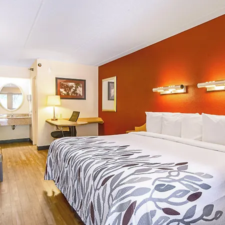 Red Roof Inn Utica-2