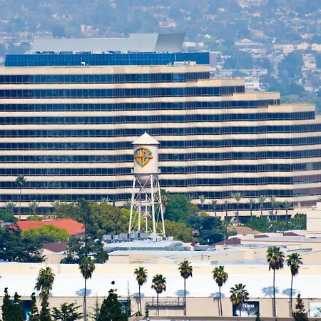 Travelodge By Wyndham Burbank-Glendale-3