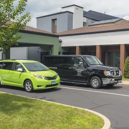 Courtyard By Marriott Norwalk-2