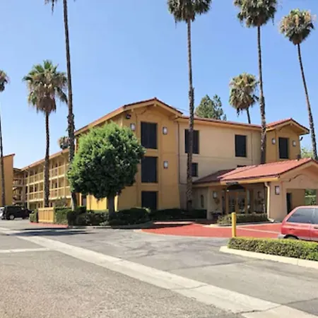 Heritage Inn San Bernardino-3