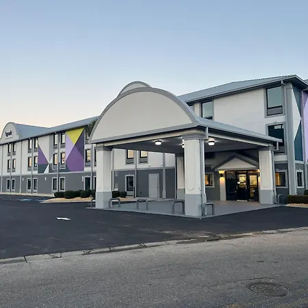 Spark By Hilton Tifton-2