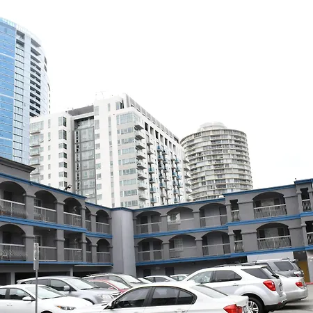 Travelodge By Wyndham Long Beach Convention Center-2