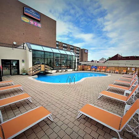 Howard Johnson Plaza By Wyndham By The Falls Niagara Falls-3
