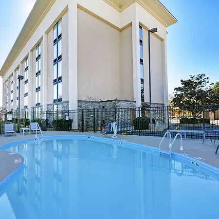 Hampton Inn Athens-3
