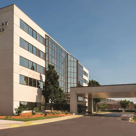 Embassy Suites By Hilton Milwaukee Brookfield-2