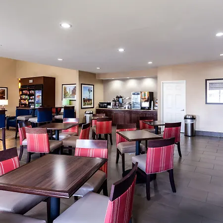 Comfort Suites Lincoln North-2