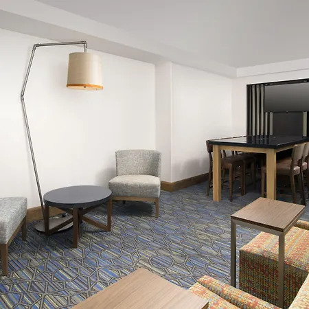 Holiday Inn Express & Suites College Park - University Area By Ihg-3