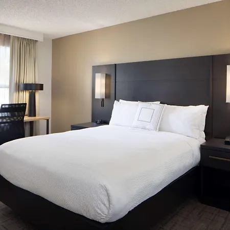 Sonesta Es Suites Fresno-3