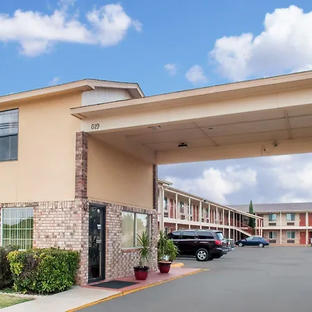 Econo Lodge Hobbs-3