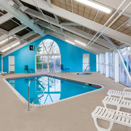 Wingate By Wyndham Canton-Hall Of Fame-2