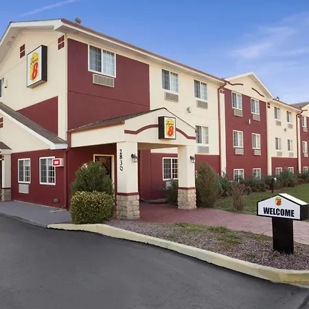 Super 8 By Wyndham Joplin-3