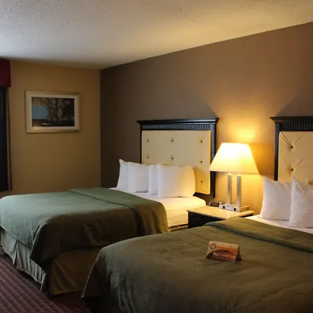 Quality Inn & Suites Lincoln South-3