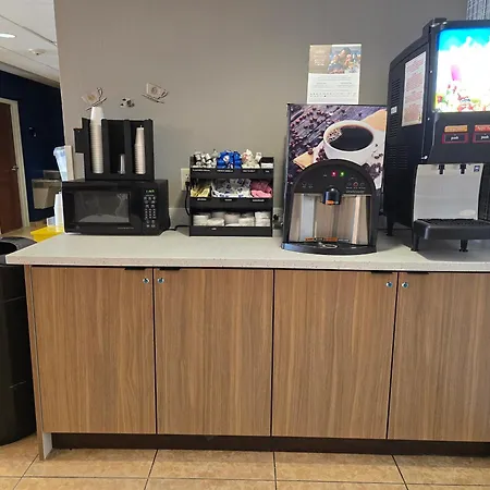 Microtel Inn & Suites By Wyndham Bluffs-2