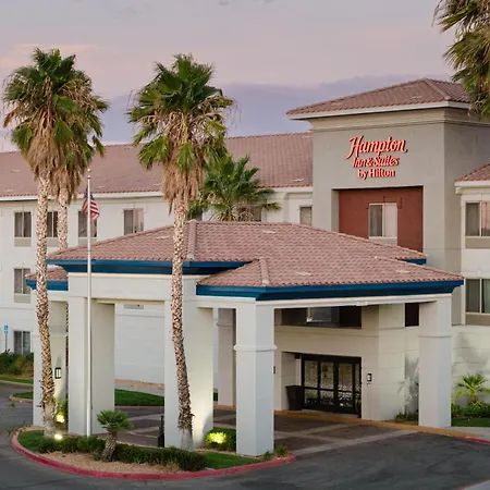 Hampton Inn & Suites Palmdale-2
