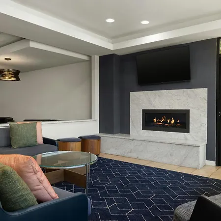 Courtyard By Marriott Santa Rosa-3