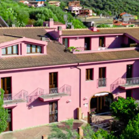 Residenza Locci - Rooms&Apartments-3