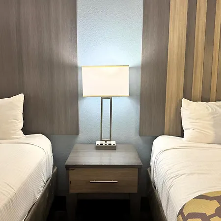 Baymont By Wyndham Tupelo-2