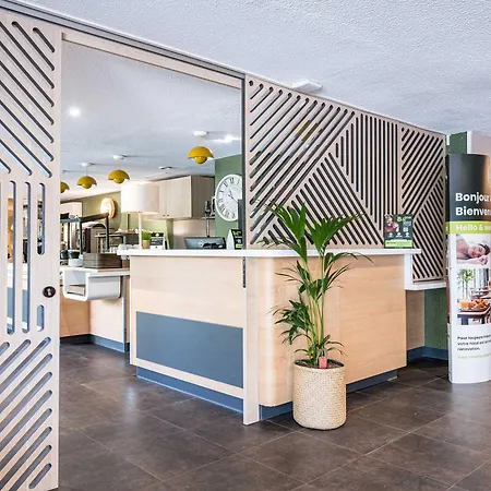 B&B HOTEL Annemasse Est-3