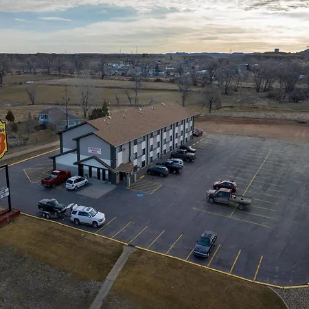 Super 8 By Wyndham Miles City-2