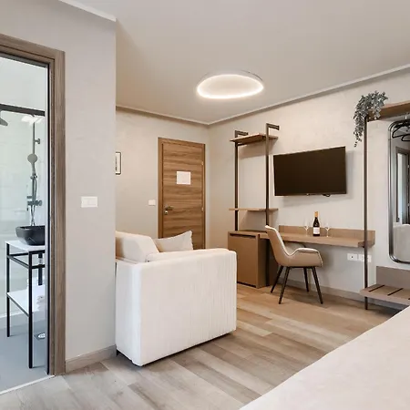 Pula City Center Accommodation - Breakfast Included-2