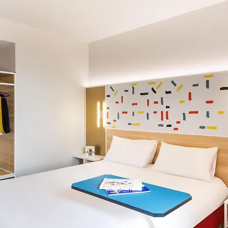 ibis Styles Guyancourt Versailles-2