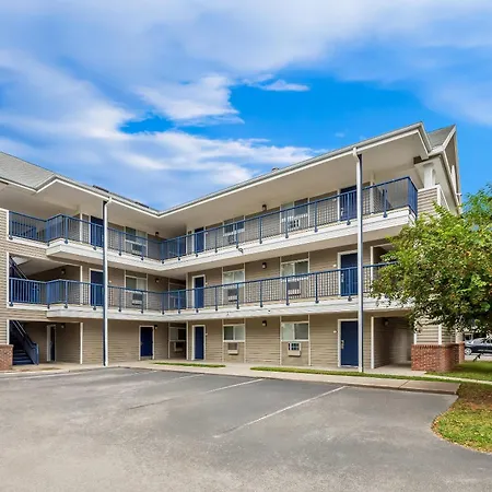 Birch Hill Suites - Lakeland-2