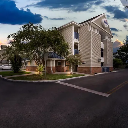 Birch Hill Suites - Lakeland-3