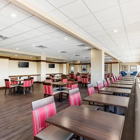 Comfort Inn & Suites Event Center-3
