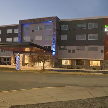 Holiday Inn Express & Suites Johnstown By Ihg-3