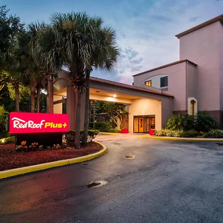 Red Roof Inn Plus+ Palm Coast-2