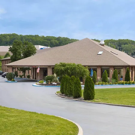 Baymont By Wyndham Lancaster-2