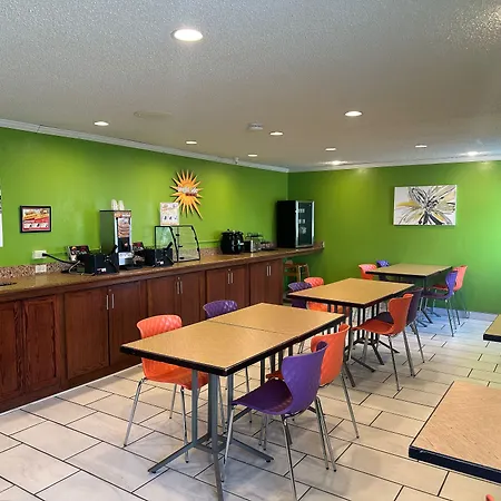 La Quinta Inn By Wyndham Omaha Southwest-2