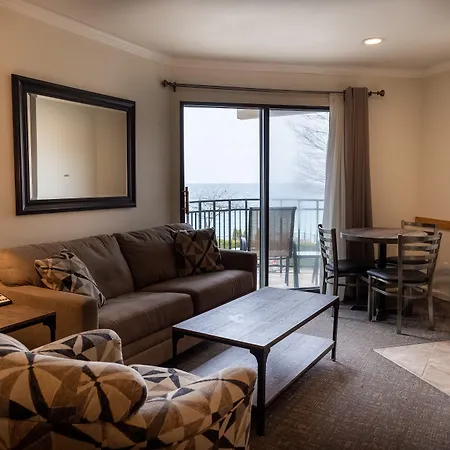 Weathervane Terrace Inn And Suites-2